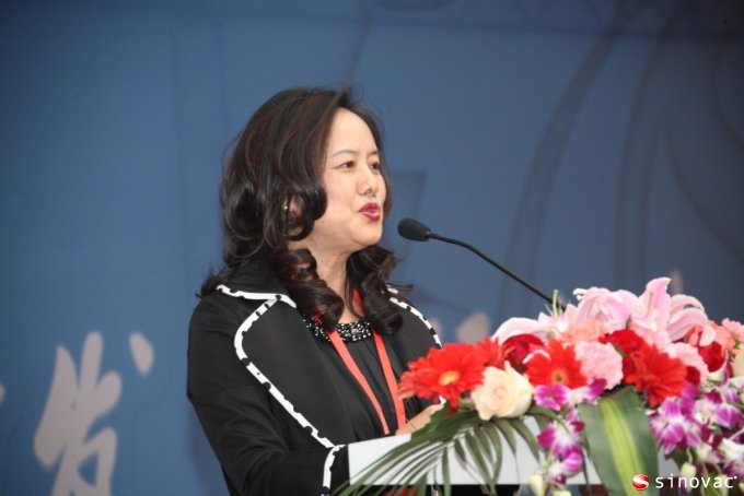 北京金狮贵宾会董事、北大未名集团总裁杨晓敏致辞